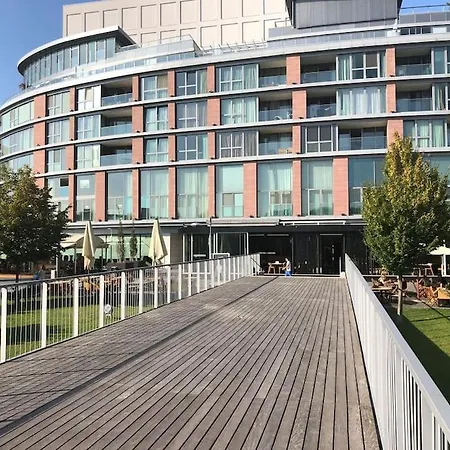 Eurovea 2bedroom By Danube Free Parking Apartamento