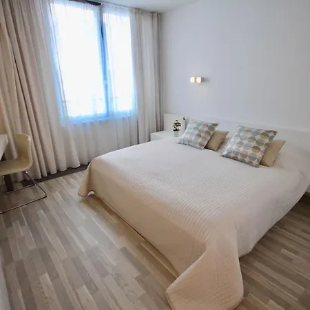 Daire Eurovea 2bedroom By Danube Free Parking Bratislava